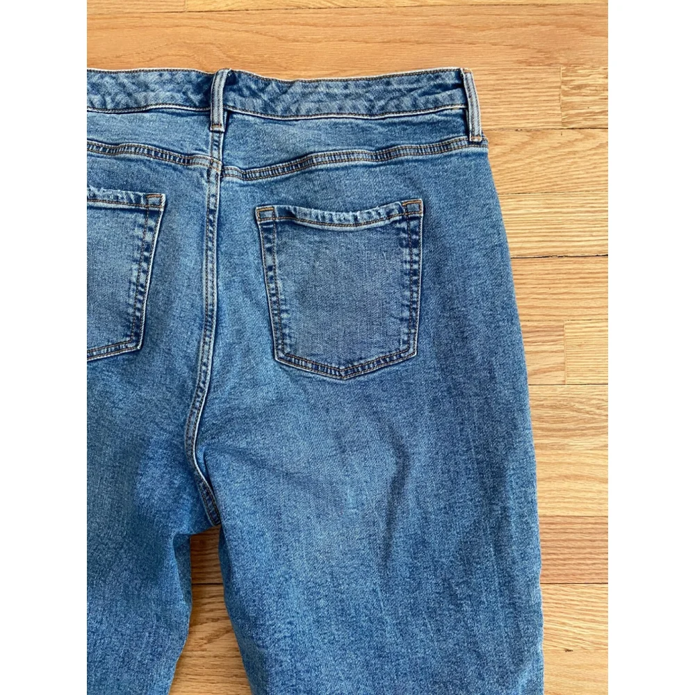 Joe Fresh Women’s Blue Distressed Straight Leg Jeans Size 18W - Picture 8 of 9
